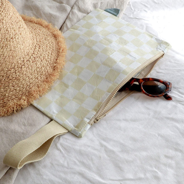 Checkerboard Good To Go Pouch - Reusable bags online | Daily bags | Shopper bags | Weekender bags  Hello Weekend