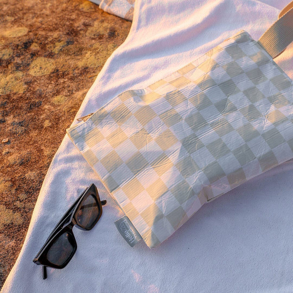 Checkerboard Good To Go Pouch - Reusable bags online | Daily bags | Shopper bags | Weekender bags  Hello Weekend