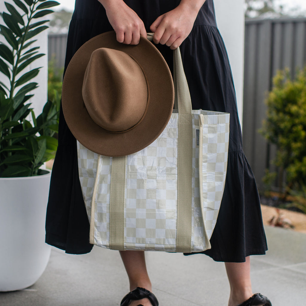 Checkerboard - Daily Bag - Reusable bags online | Daily bags | Shopper bags | Weekender bags  Hello Weekend