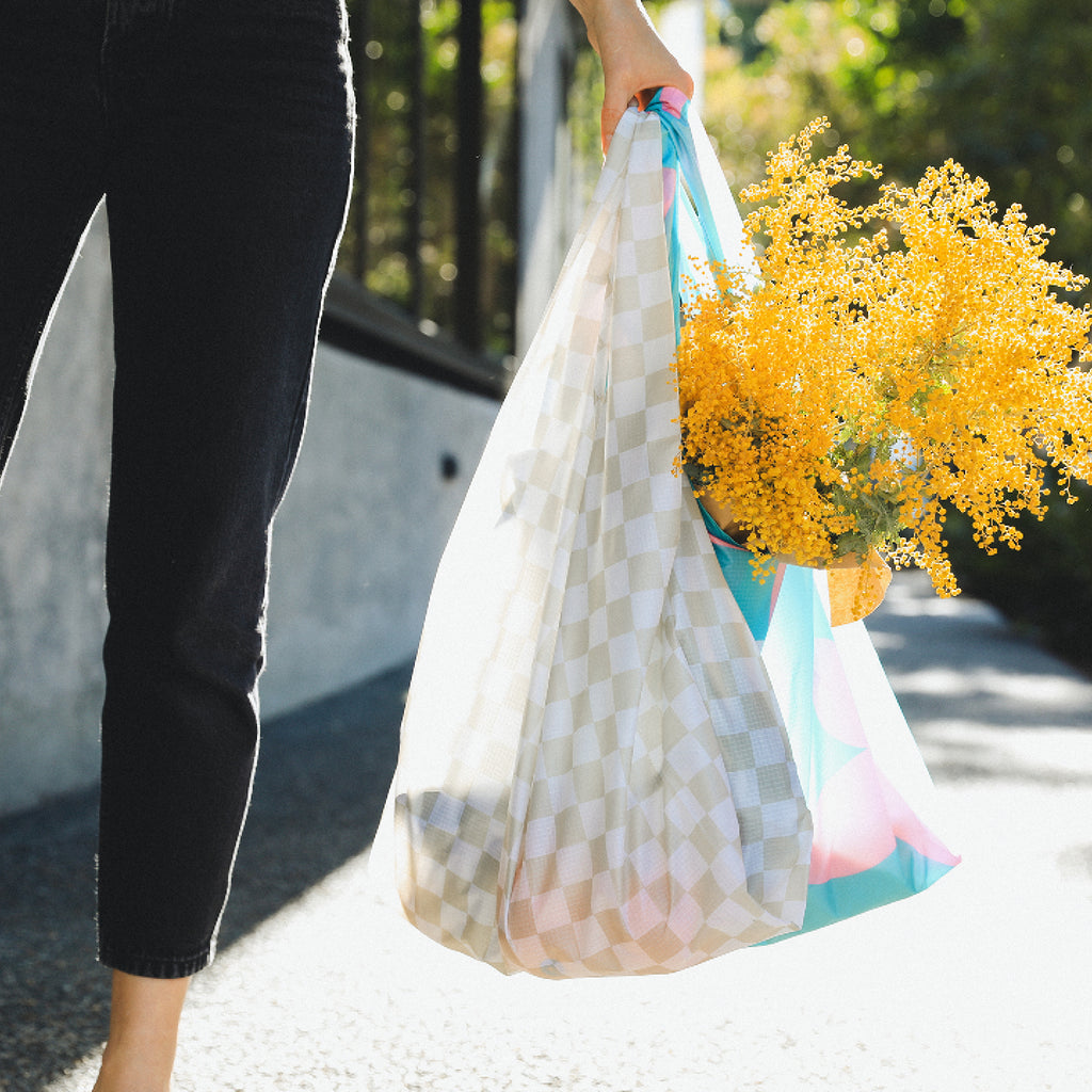 Checkerboard - Shopper Bag - Reusable bags online | Daily bags | Shopper bags | Weekender bags  Hello Weekend